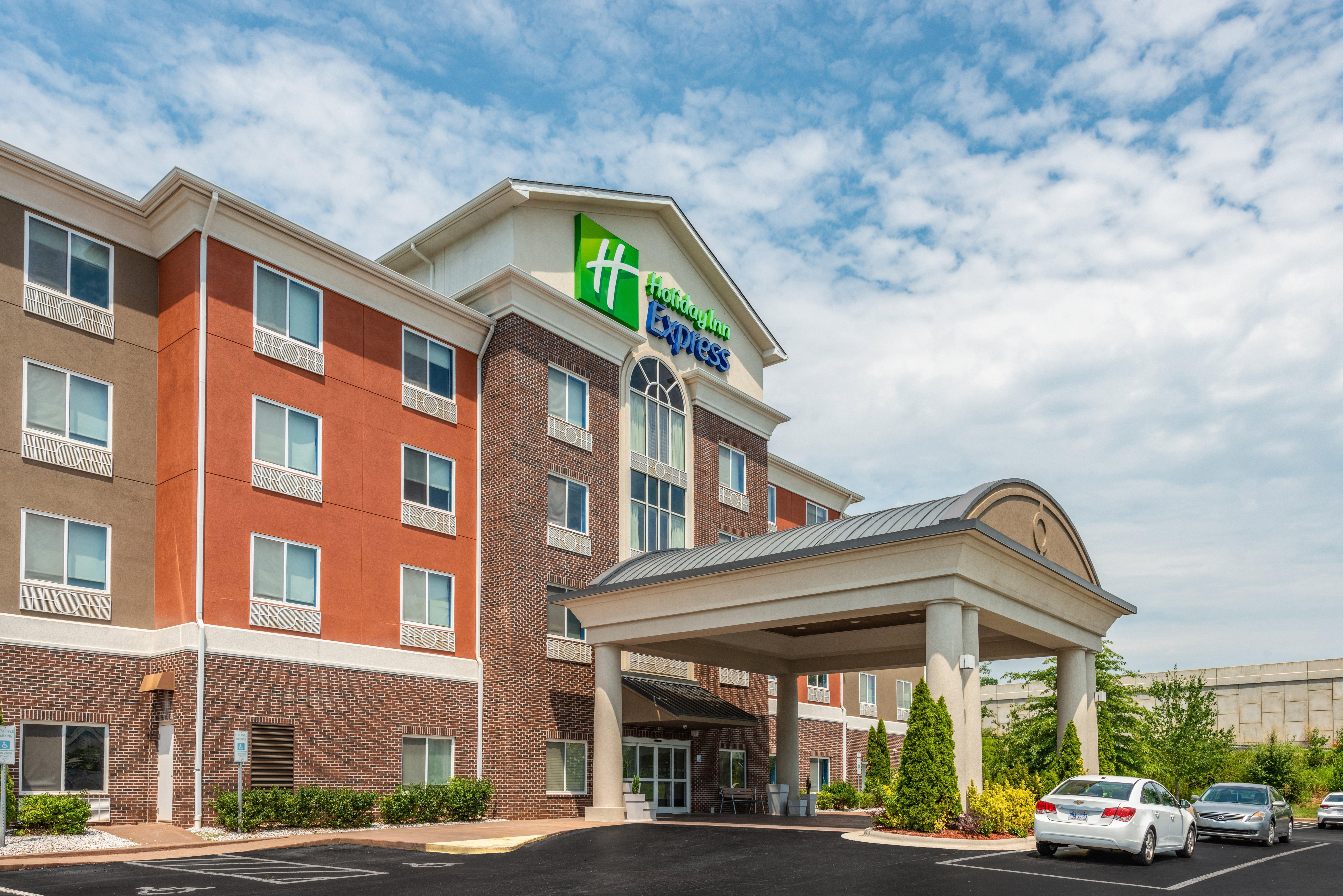 Holiday Inn Express & Suites Statesville Eksteriør billede