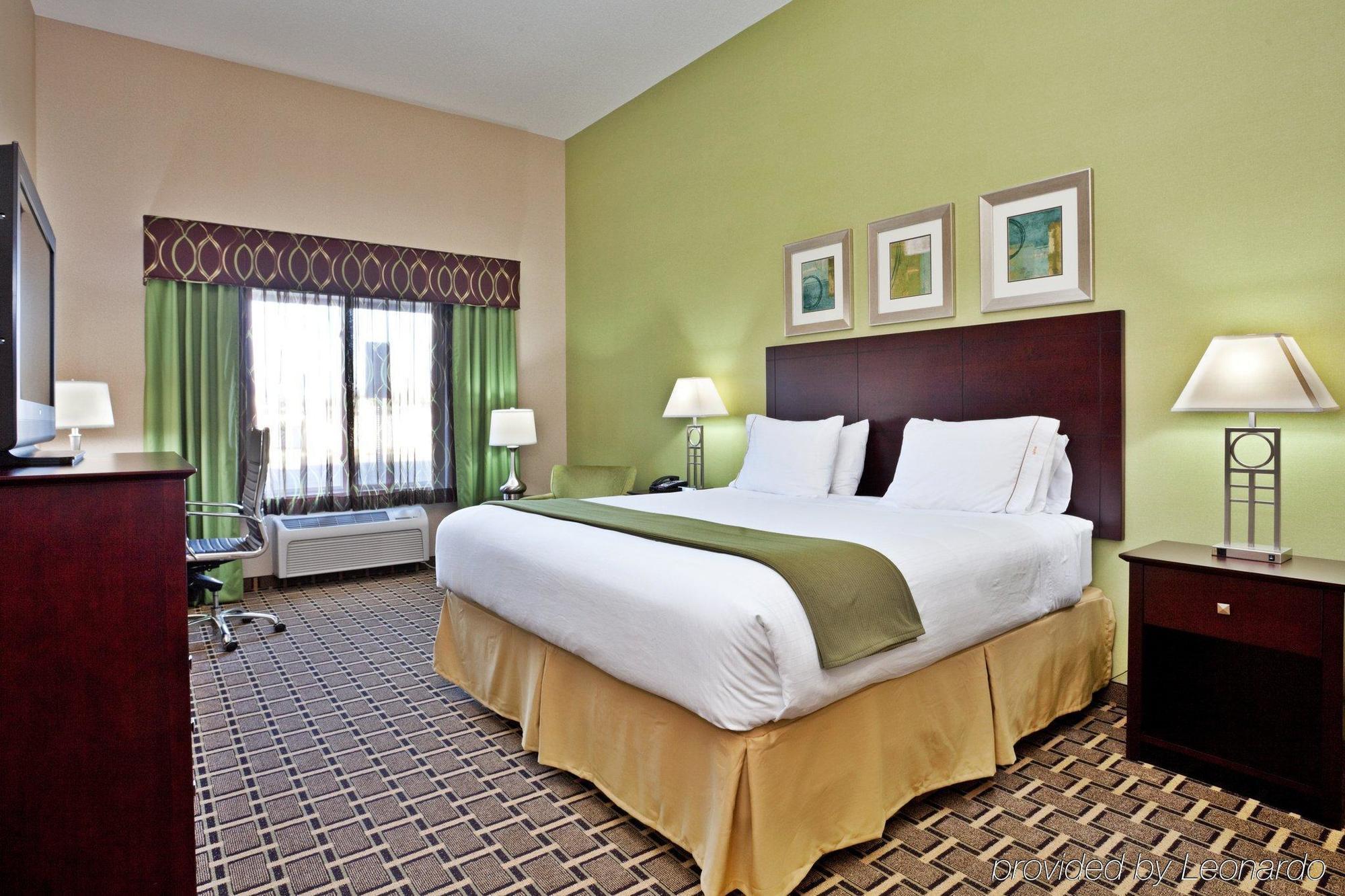 Holiday Inn Express & Suites Statesville Værelse billede