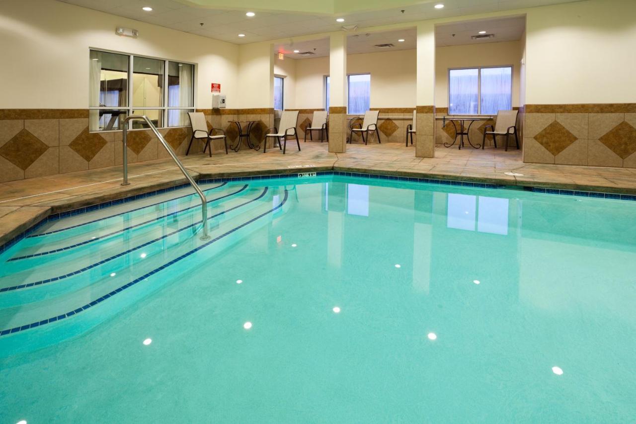 Holiday Inn Express & Suites Statesville Eksteriør billede