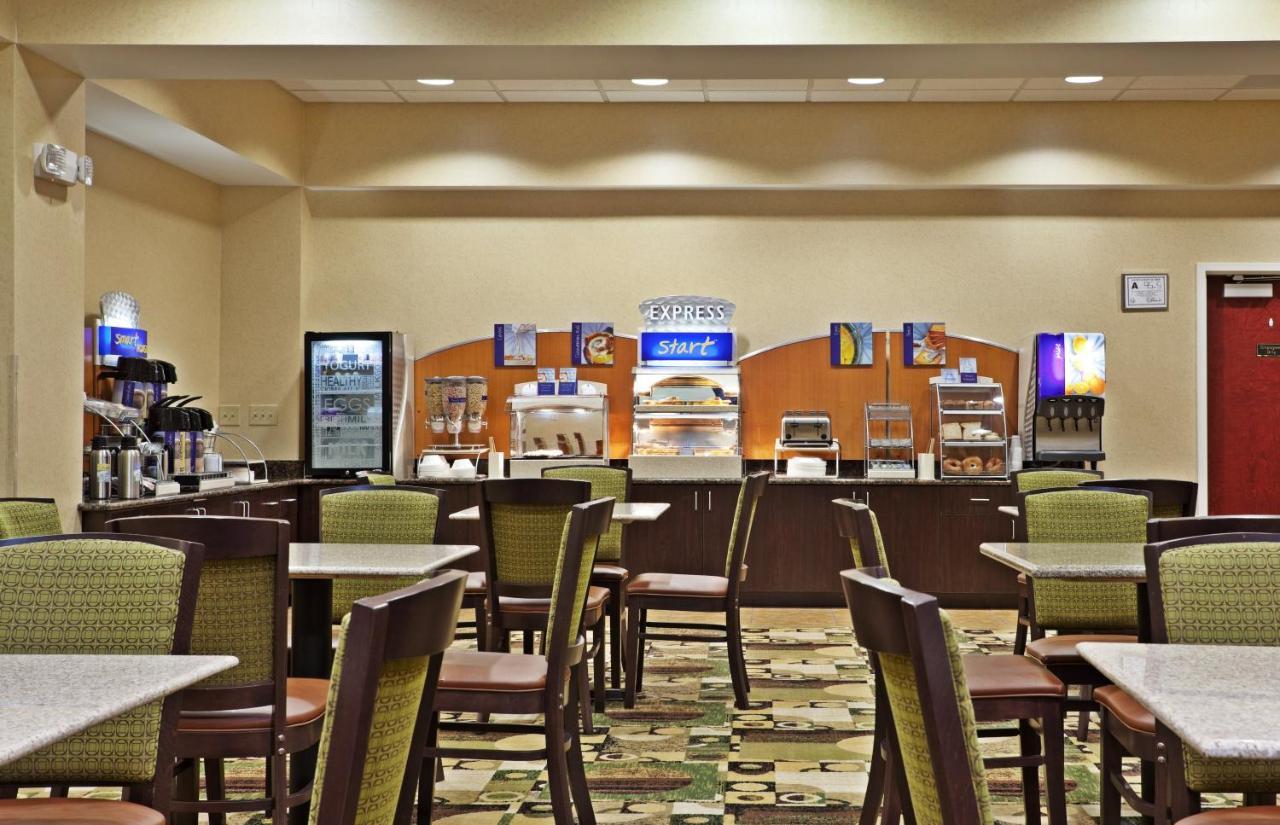 Holiday Inn Express & Suites Statesville Eksteriør billede